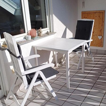 Helle Schoene Dachgeschosswohnung Mit Balkon Stockach Exterior foto